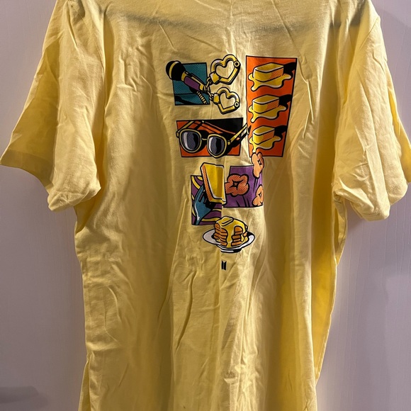 BTS t-shirt - Picture 2 of 4